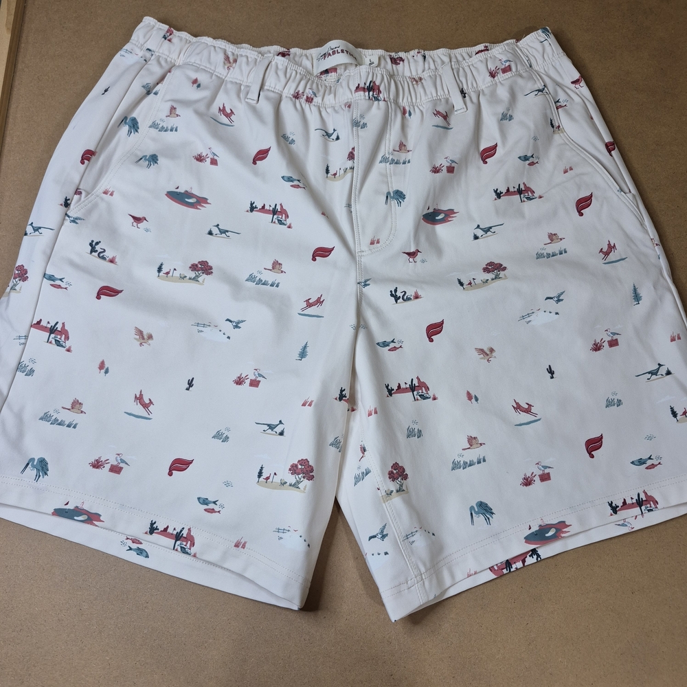 Fabletics White Patterned Men Shorts Hybrids - image 1